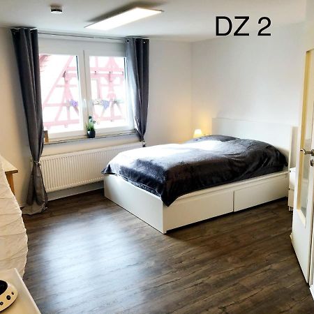 Lisas Gaestehaus Neckartenzlingen Esterno foto