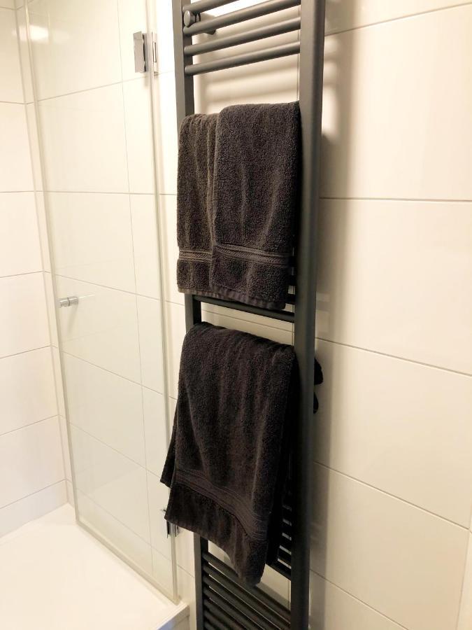 Lisas Gaestehaus Neckartenzlingen Esterno foto